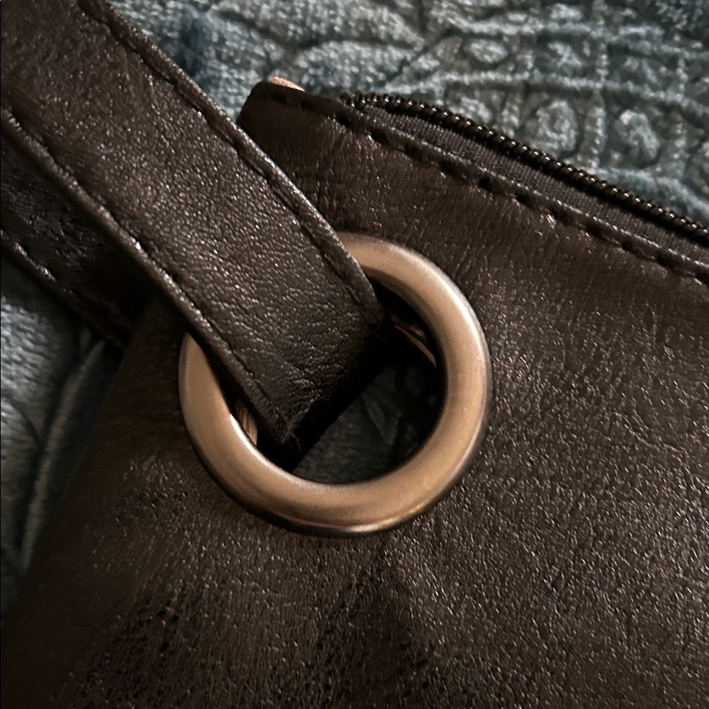 Tricolor Faux Leather Wristlet - Picture 7 of 8